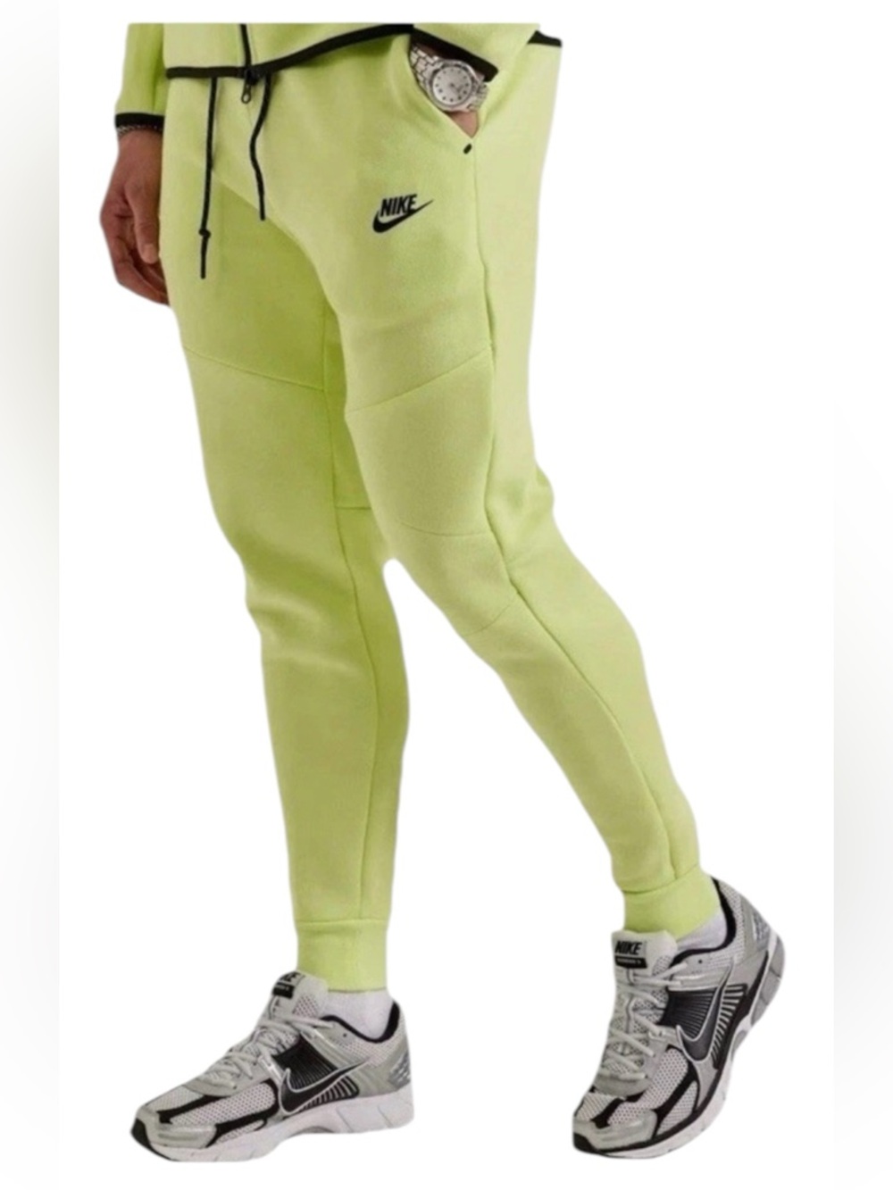 Nike Tech Fleece Men’s Jogger Sweatpants Size Small Barely Volt HV0959-736 NWT